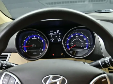 More photos of 2011 Hyundai Elantra GLS PZEV at Dorsett Mitsubishi, IN