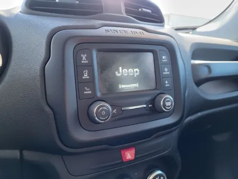 More photos of 2016 Jeep Renegade Latitude at Dorsett Mitsubishi, IN