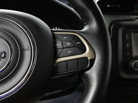 More photos of 2016 Jeep Renegade Latitude at Dorsett Mitsubishi, IN