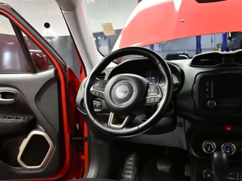 More photos of 2016 Jeep Renegade Latitude at Dorsett Mitsubishi, IN