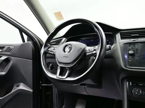 More photos of 2018 Volkswagen Tiguan SEL Premium at Dorsett Mitsubishi, IN