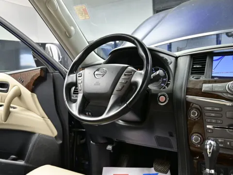 More photos of 2019 Nissan Armada SL at Dorsett Mitsubishi, IN