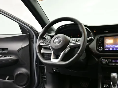 More photos of 2021 Nissan Kicks SR at Dorsett Mitsubishi, IN