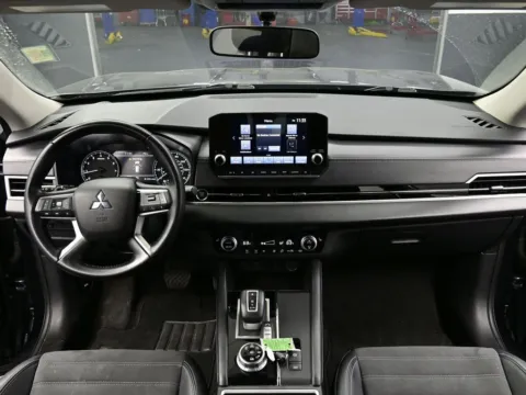 Photos of 2024 Mitsubishi Outlander SE Black Edition w/Pano Roof for sale in Terre Haute, IN at Dorsett Mitsubishi
