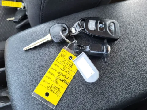 Photos of 2019 Hyundai Elantra SEL for sale in Terre Haute, IN at Dorsett Mitsubishi