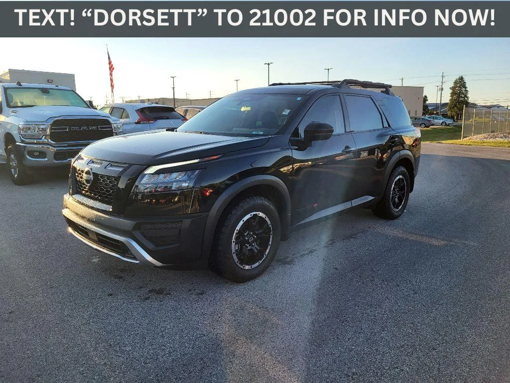 Black 2023 Nissan Pathfinder Rock Creek for sale in Terre Haute, IN