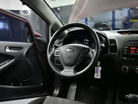 More photos of 2017 Kia Forte LX at Dorsett Mitsubishi, IN