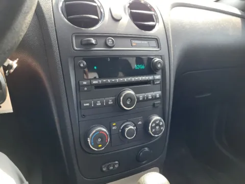 More photos of 2010 Chevrolet HHR LT w/1LT at Dorsett Mitsubishi, IN