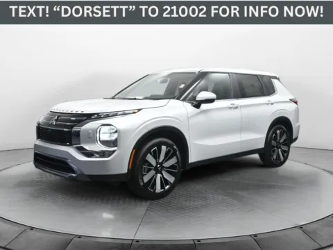 White 2025 Mitsubishi Outlander SE for sale in Terre Haute, IN