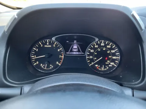 More photos of 2018 Nissan Pathfinder SL at Dorsett Mitsubishi, IN