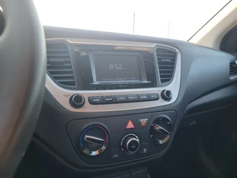 More photos of 2019 Hyundai Accent SE at Dorsett Mitsubishi, IN