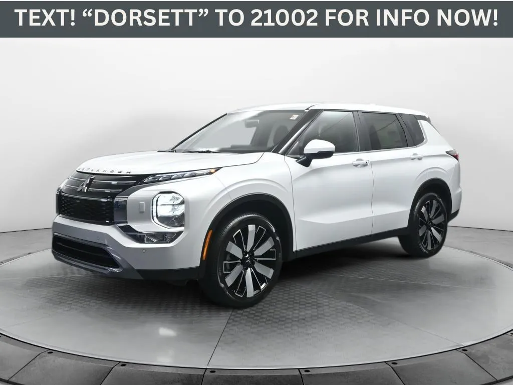 2025 Mitsubishi Outlander SE