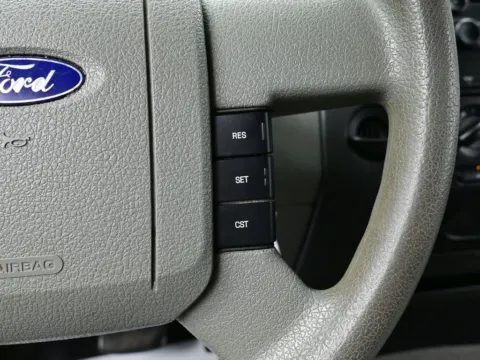 More photos of 2005 Ford F-150 XLT at Dorsett Mitsubishi, IN