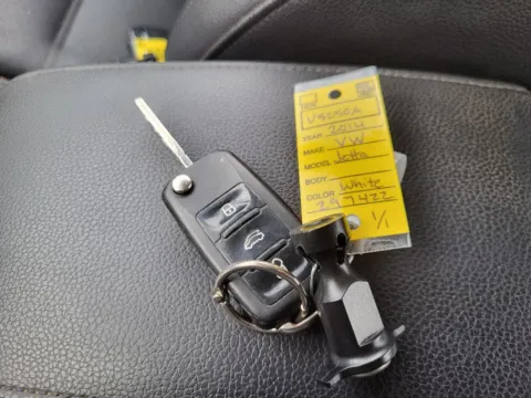 Photos of 2014 Volkswagen Jetta SE for sale in Terre Haute, IN at Dorsett Mitsubishi