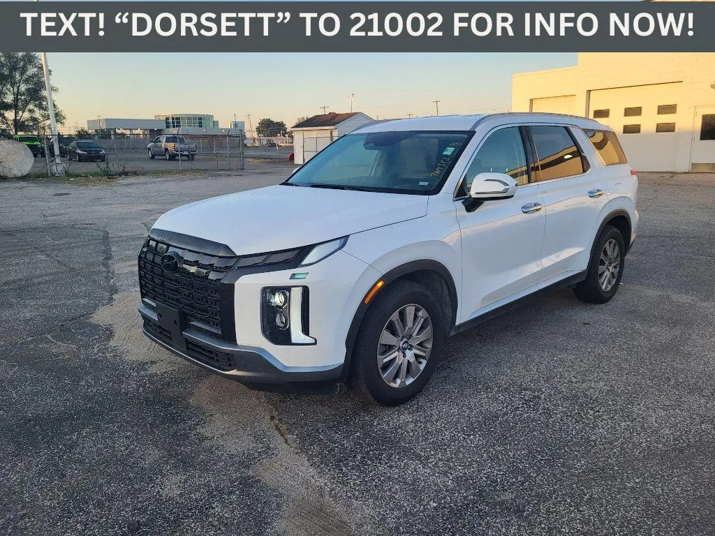 White 2024 Hyundai Palisade SEL for sale in Terre Haute, IN