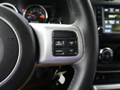 More photos of 2017 Jeep Compass Latitude at Dorsett Mitsubishi, IN
