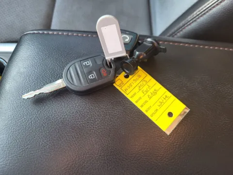 Photos of 2013 Ford Edge SEL for sale in Terre Haute, IN at Dorsett Mitsubishi