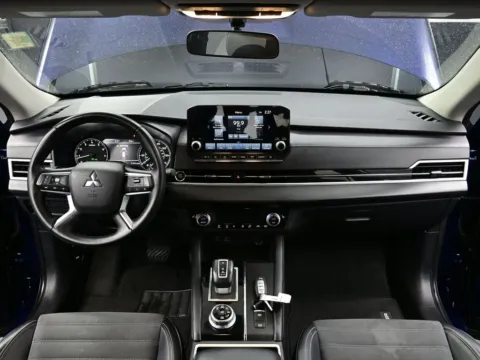 Photos of 2024 Mitsubishi Outlander SE for sale in Terre Haute, IN at Dorsett Mitsubishi