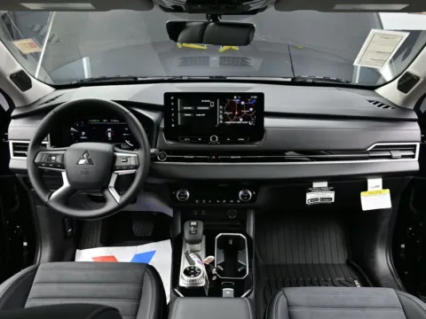 Photos of 2025 Mitsubishi Outlander SE for sale in Terre Haute, IN at Dorsett Mitsubishi