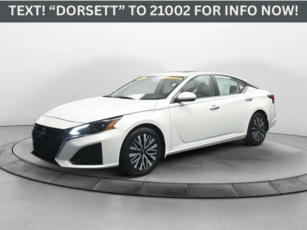 White 2024 Nissan Altima 2.5 SV for sale in Terre Haute, IN