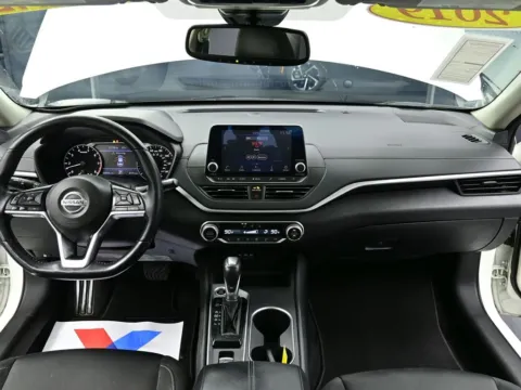 Photos of 2019 Nissan Altima 2.5 SV for sale in Terre Haute, IN at Dorsett Mitsubishi