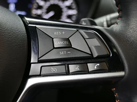 More photos of 2021 Nissan Altima 2.5 SR at Dorsett Mitsubishi, IN