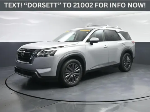 Silver 2023 Nissan Pathfinder SL for sale in Terre Haute, IN