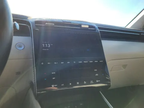 More photos of 2024 Hyundai Tucson Limited at Dorsett Mitsubishi, IN