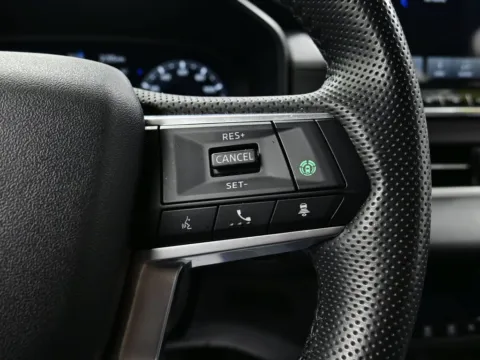 More photos of 2024 Mitsubishi Outlander PHEV SE at Dorsett Mitsubishi, IN