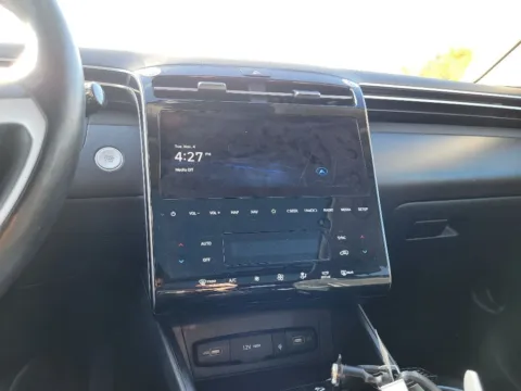 More photos of 2024 Hyundai Tucson Limited at Dorsett Mitsubishi, IN