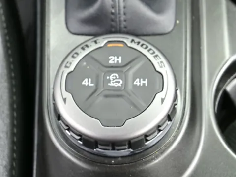 More photos of 2023 Ford Bronco Big Bend at Dorsett Mitsubishi, IN