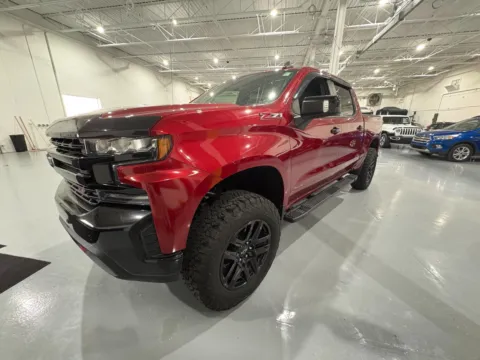 Another view of 2021 Chevrolet Silverado 1500 4WD Crew Cab Short Bed LT Trail Boss for sale in Troy, MI at 8-11 Motor Group, Inc.