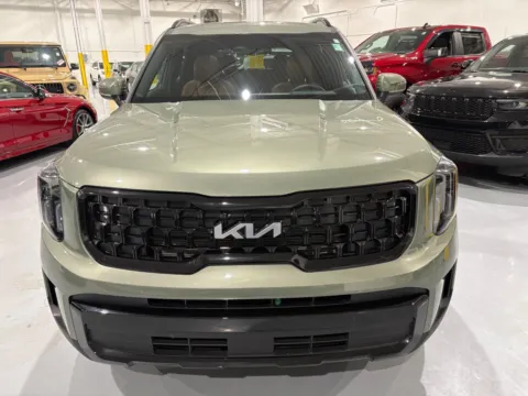 Photos of 2024 Kia Telluride EX X-Line for sale in Troy, MI at 8-11 Motor Group, Inc.