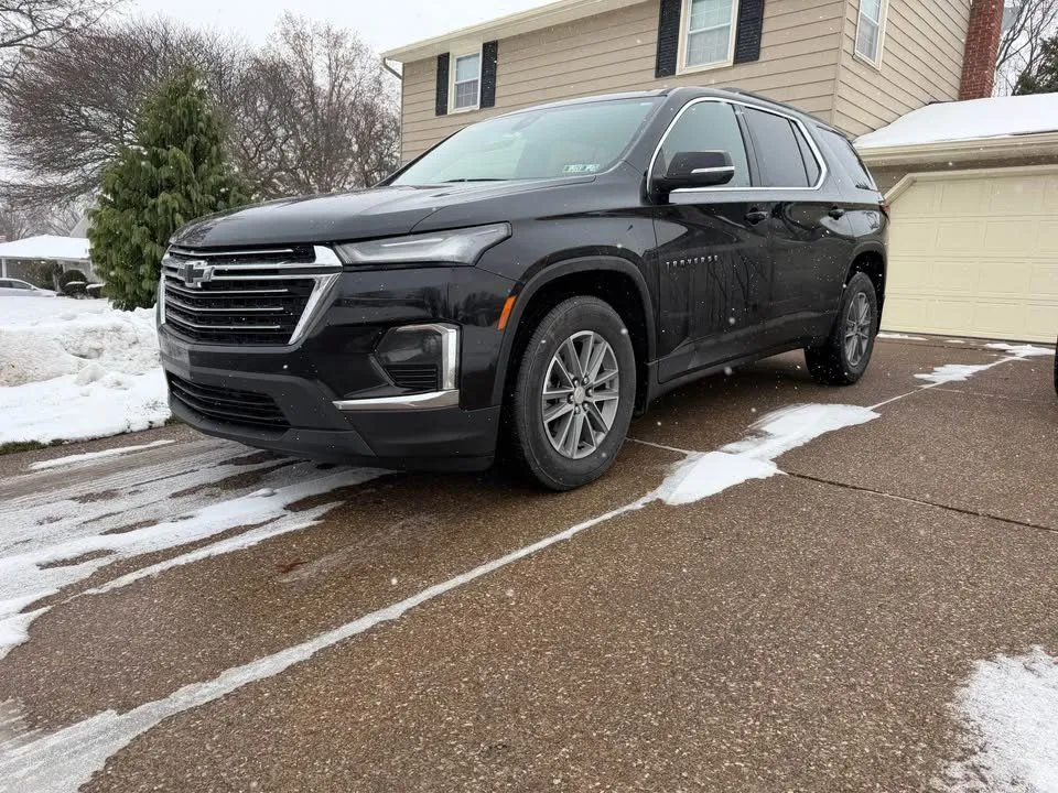 2022 Chevrolet Traverse FWD LT Cloth for sale in Troy, MI