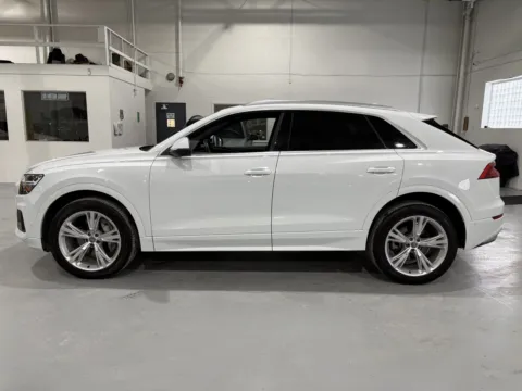 More photos of 2019 Audi Q8 55 Premium at 8-11 Motor Group, Inc., MI