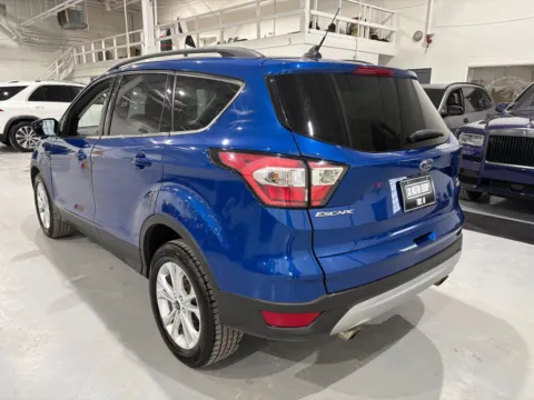 More photos of 2018 Ford Escape SE at 8-11 Motor Group, Inc., MI