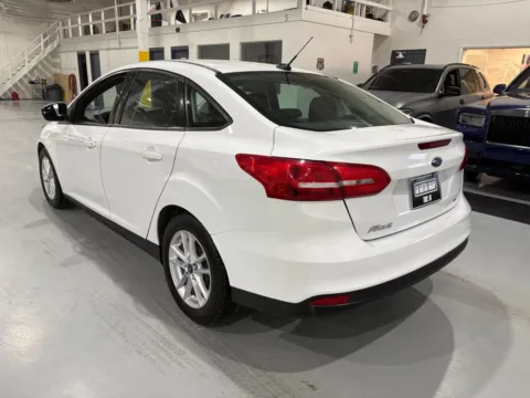 More photos of 2016 Ford Focus SE at 8-11 Motor Group, Inc., MI