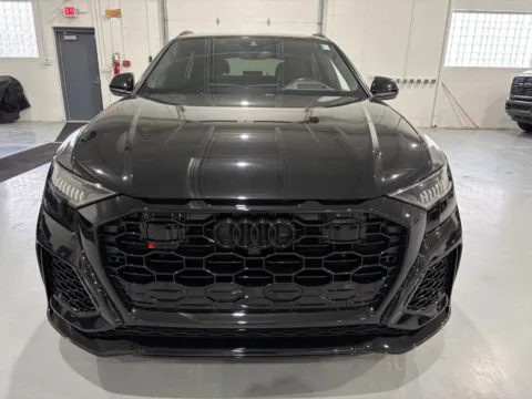 Photos of 2022 Audi RS Q8 TFSI quattro Tiptronic for sale in Troy, MI at 8-11 Motor Group, Inc.