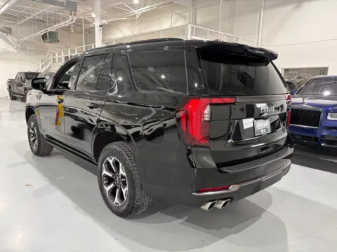 More photos of 2025 GMC Yukon 4WD AT4 Ultimate at 8-11 Motor Group, Inc., MI