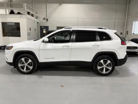 More photos of 2021 Jeep Cherokee Limited 4x4 at 8-11 Motor Group, Inc., MI
