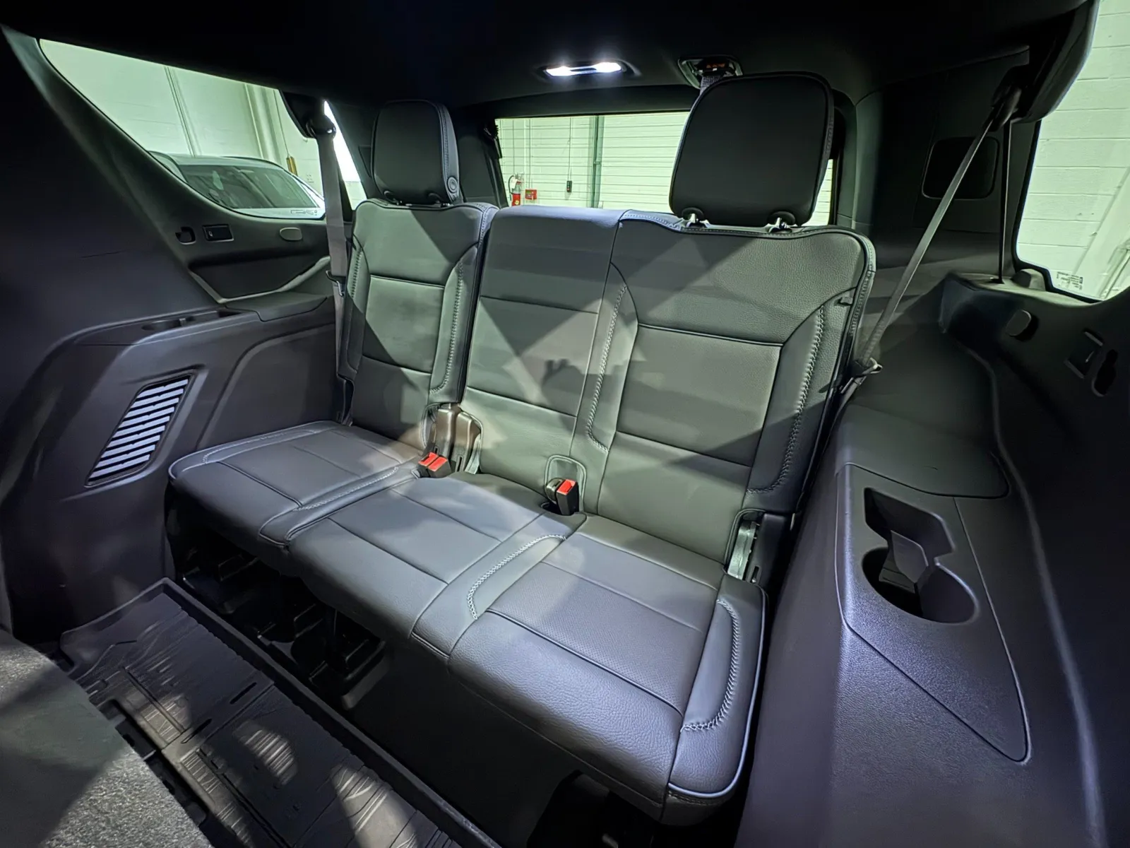 2023 GMC Yukon Denali - Photo 49
