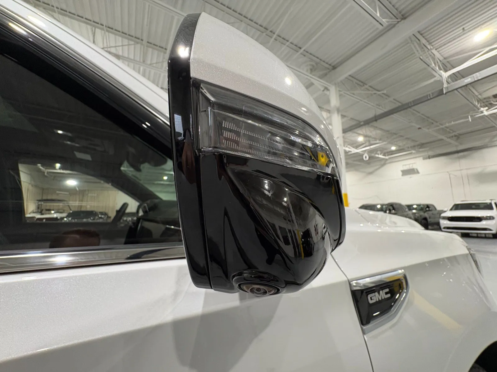 2023 GMC Yukon Denali - Photo 60