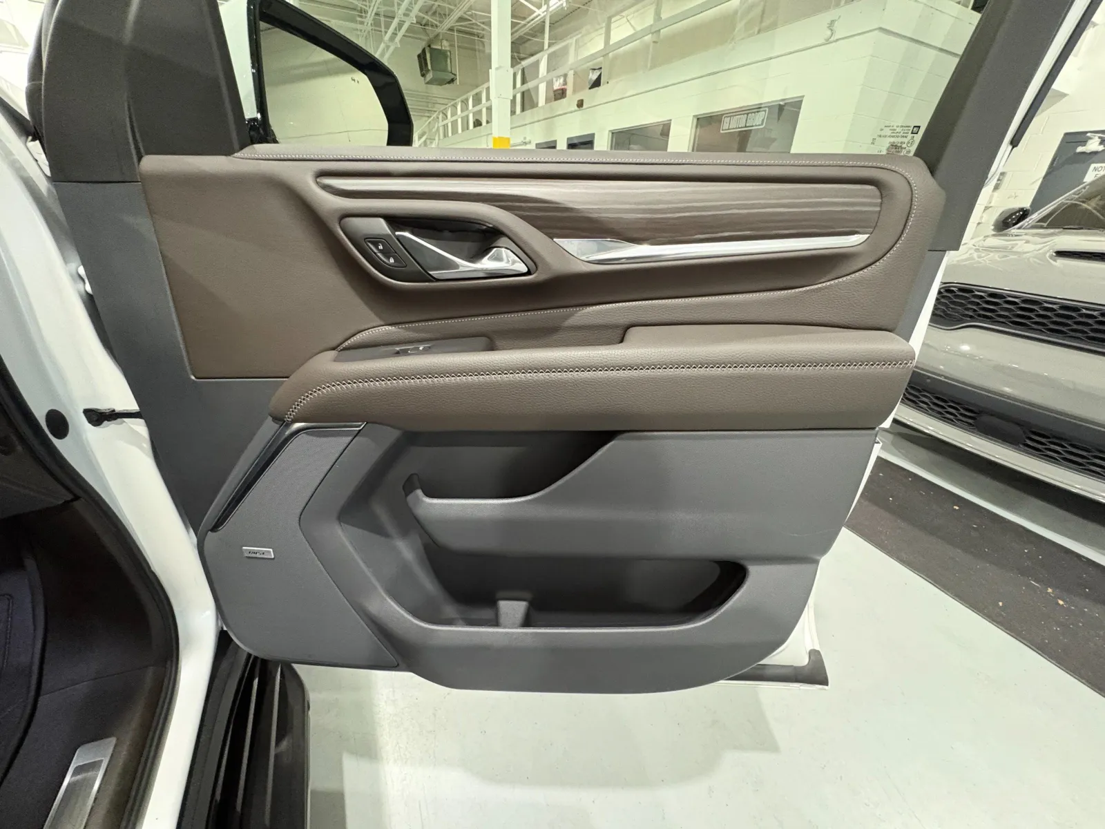2023 GMC Yukon Denali - Photo 59