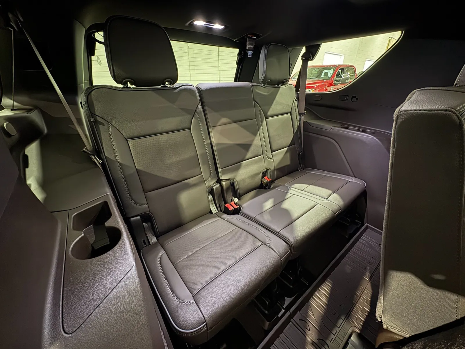 2023 GMC Yukon Denali - Photo 54