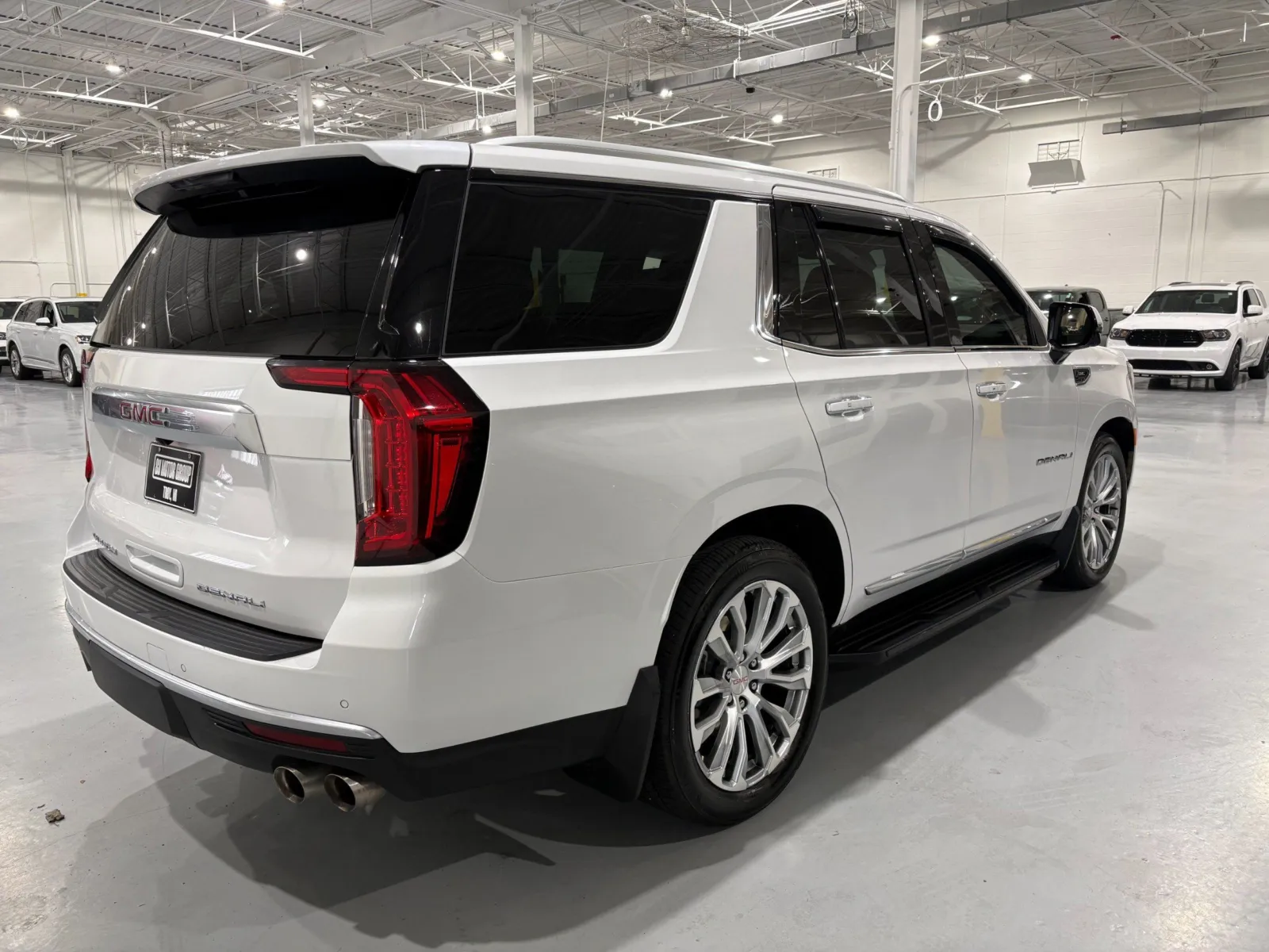 2023 GMC Yukon Denali - Photo 7