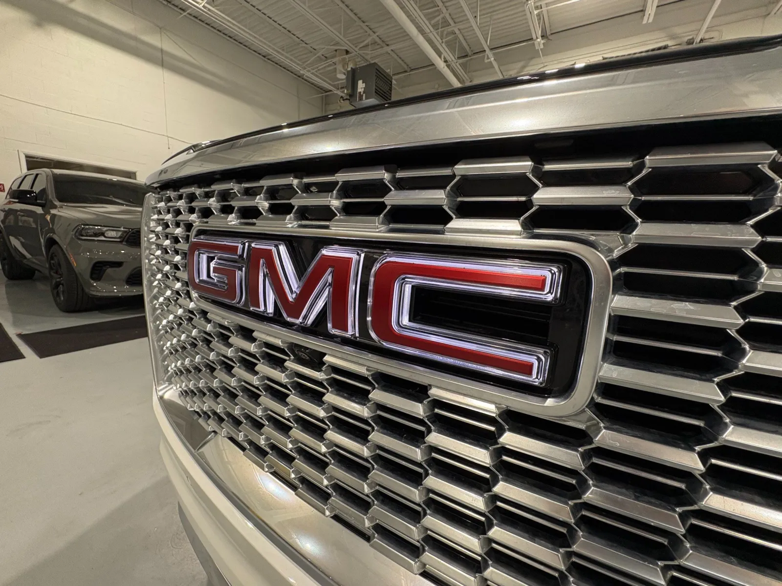 2023 GMC Yukon Denali - Photo 65