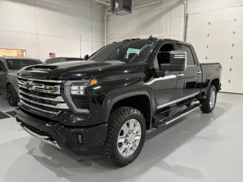 Another view of 2024 Chevrolet Silverado 2500HD 4WD Crew Cab Standard Bed High Country for sale in Troy, MI at 8-11 Motor Group, Inc.