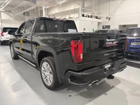 More photos of 2021 GMC Sierra 1500 4WD Crew Cab Short Box Denali at 8-11 Motor Group, Inc., MI