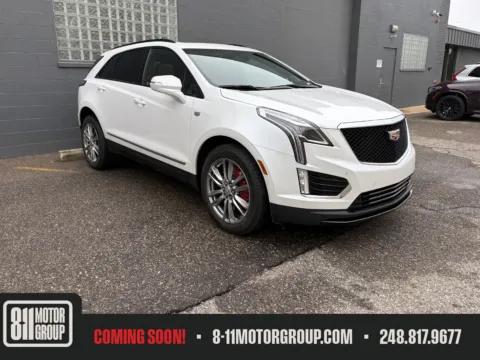 White 2023 Cadillac XT5 Sport for sale in Troy, MI
