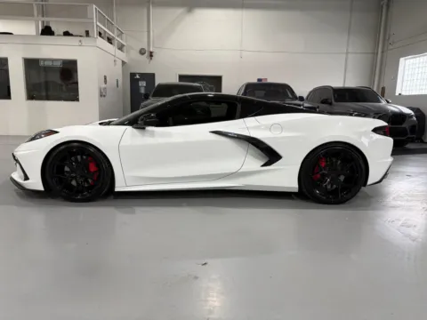 More photos of 2021 Chevrolet Corvette Stingray RWD Coupe 3LT at 8-11 Motor Group, Inc., MI